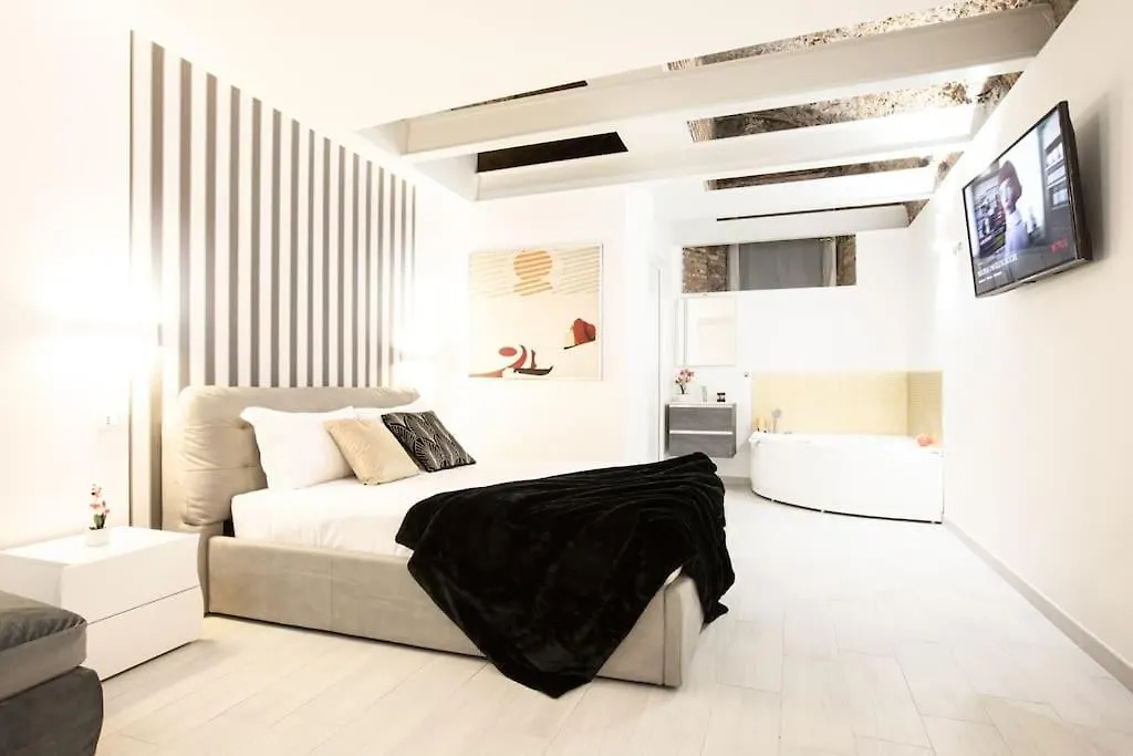 Memorable Jacuzzi Suite Navona - Top Collection-1